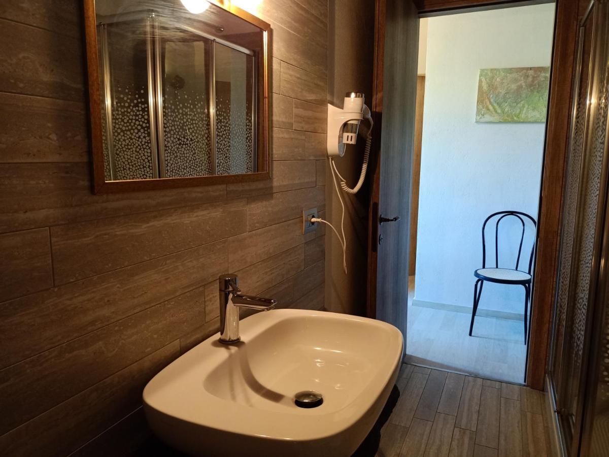 Vite Dipinte 1 Bilocale In Langa Apartamento Novello Exterior foto